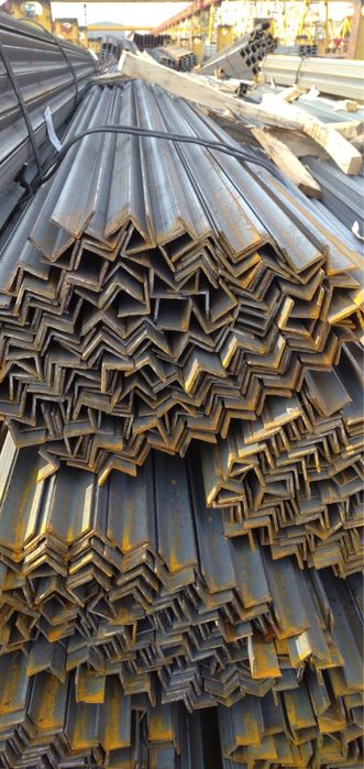 Уголок 32х3 6 метровый