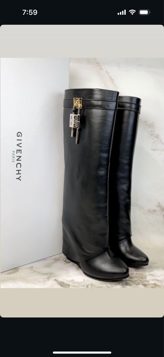 Дамски ботуши - Givenchy