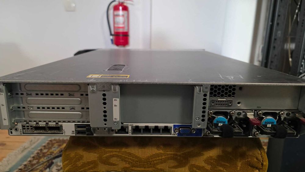 Server HPE ProLiant DL380 Gen9 G9 2U 8 x 2,5 SFF