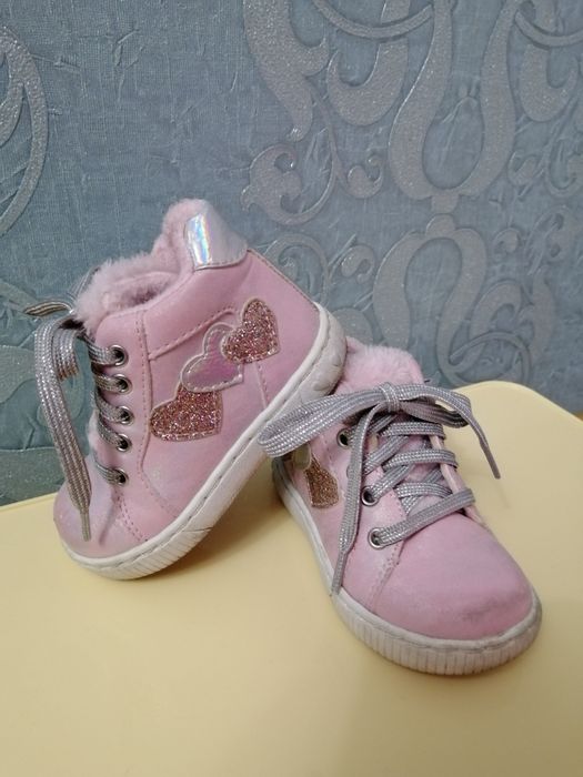 Ботиночки на девочку, размеры 23,18