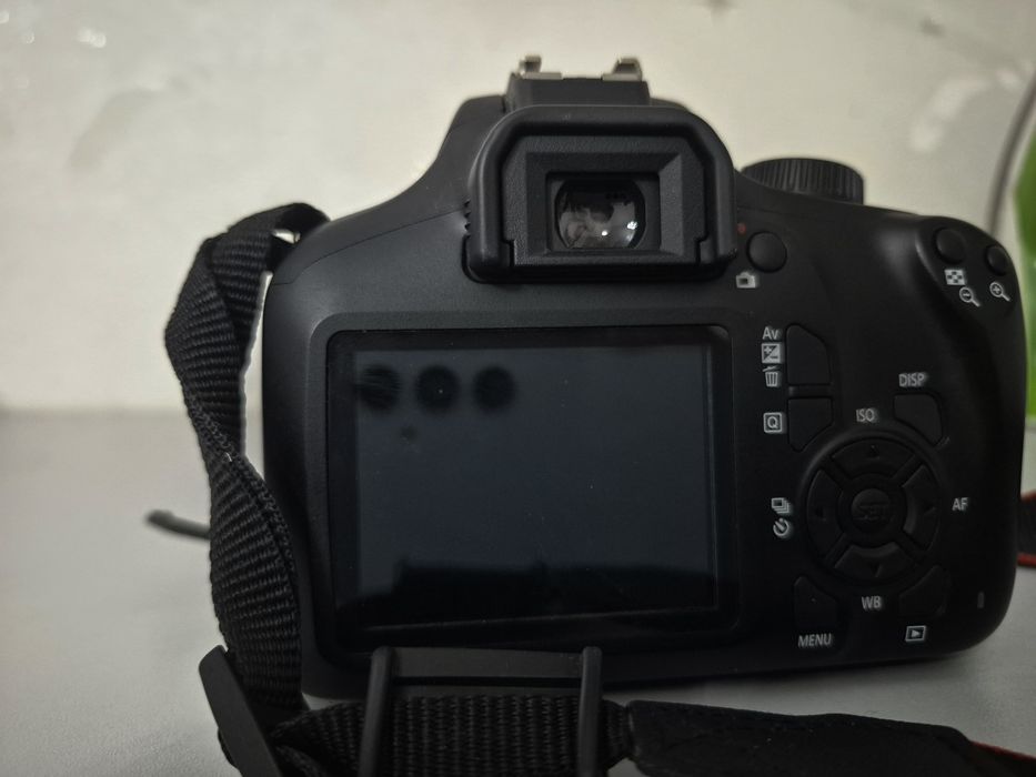 Фотоаппарат "Canon eos4000d"