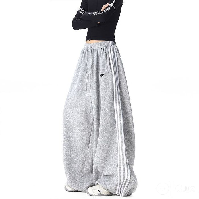 Adidas baggy triko