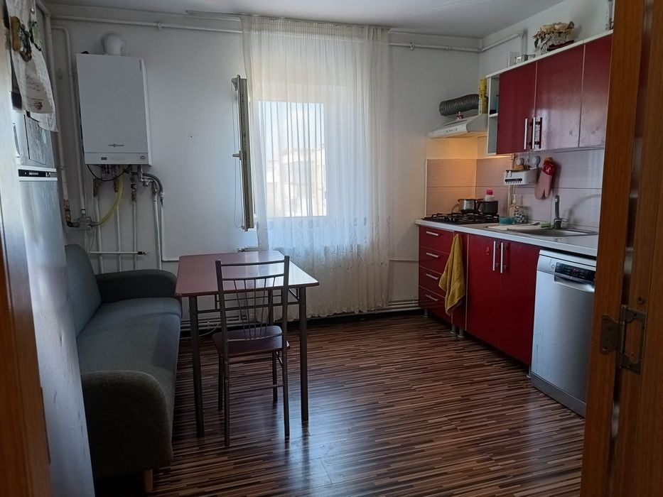 Vând apartament 2 camere