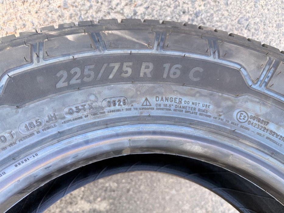 Vând 2 Anvelope Michelin Agilis 3 Noi 225/75R16C