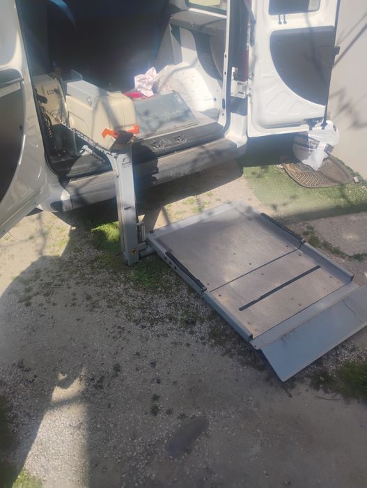 Платформа за инвалиди