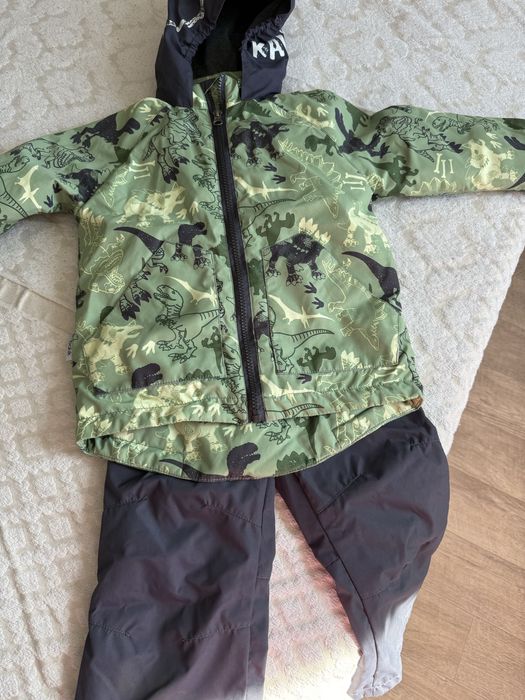 Весенняя куртка с комбинезоном