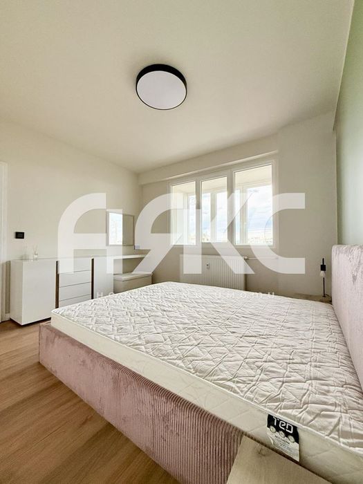 Продава се Тристаен апартамент в София, Надежда 2 - 67 кв.м за 1508 €/кв.м - Снимка #4