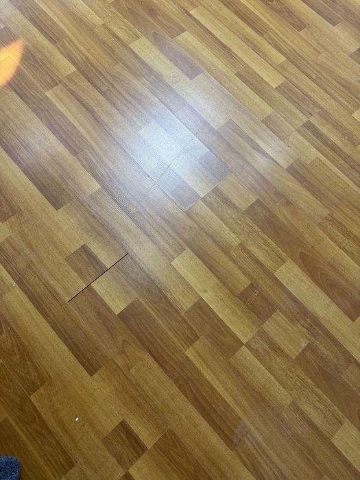 Продам ламинат  33кл  срочно самовывоз