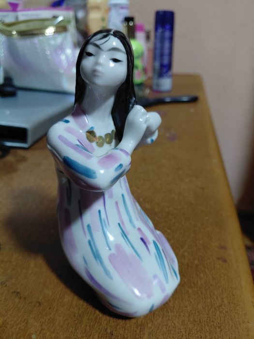 ,продам статуэтки