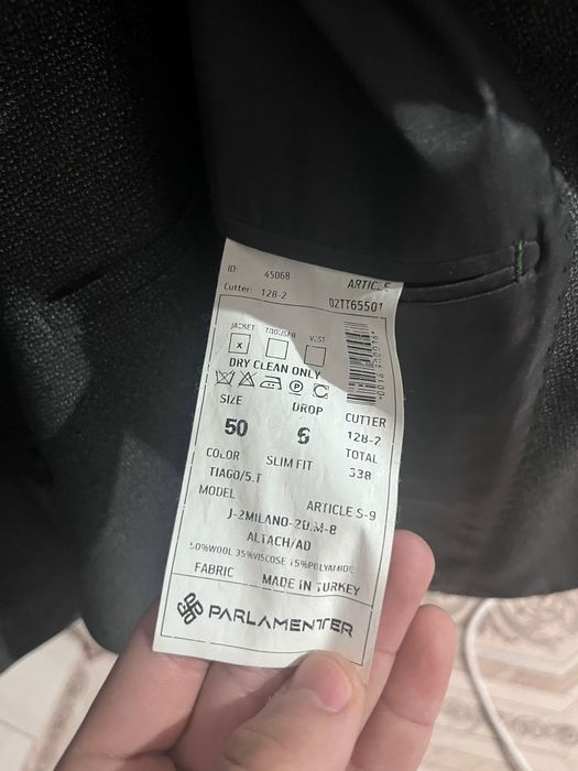 Серый Тройка Parlamenter brend