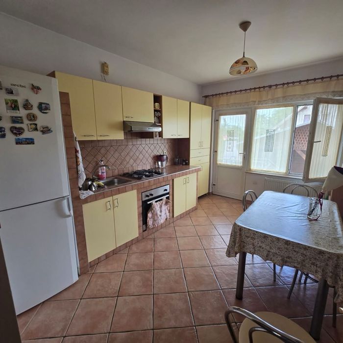 Casă de vânzare zona centrala Aiud, la 250 m de piața Agroalimentară