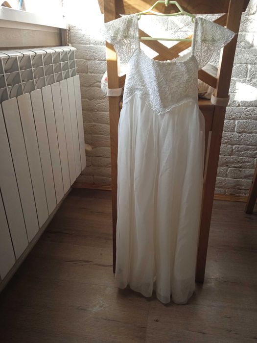 Продам платья для девочки