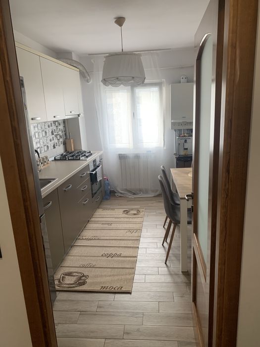 Proprietar  vand ap 2 camere decomandate