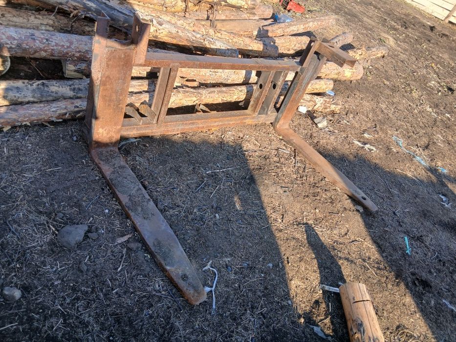 Вилы для погрузки леса переделоны от кары