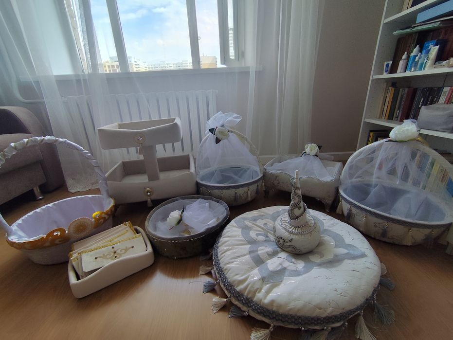 СРОЧНО продам тойский комплект