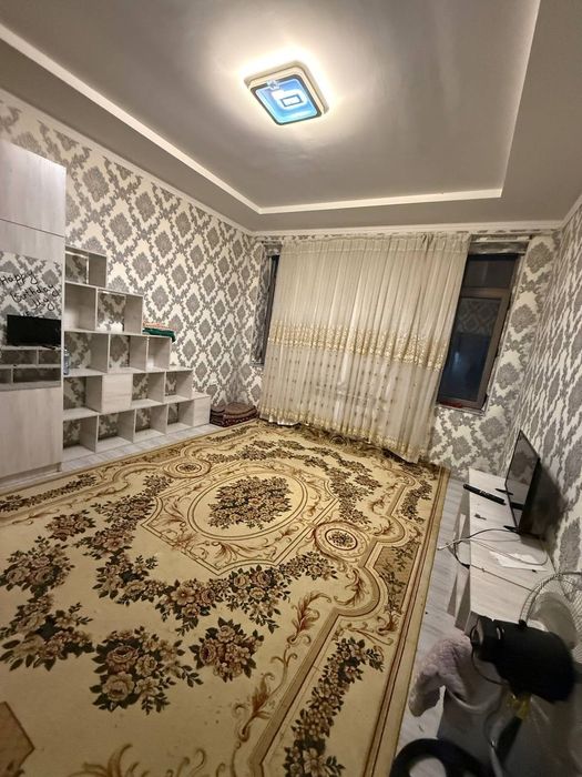 Сдаётся  1 комнатная квартира сергели 3 метро бекат.