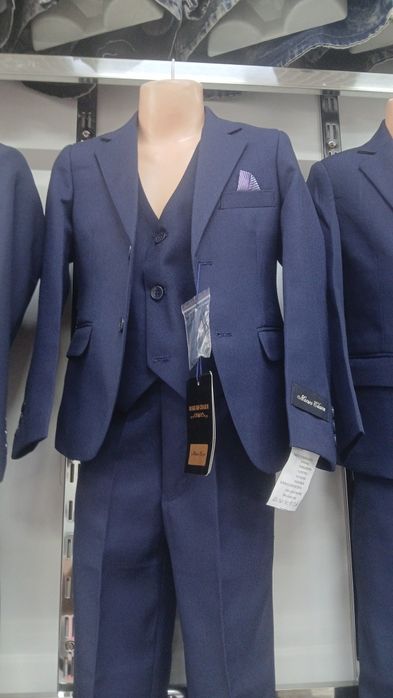 Продажа школьной формы, одежды и обуви