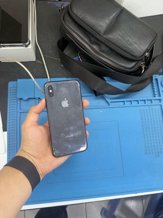 iPhone x 64gb срочни сотилади