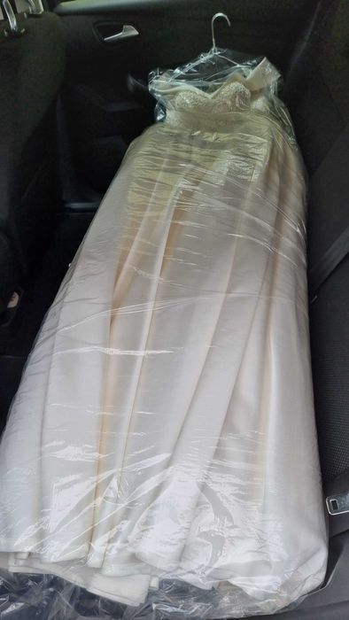 Rochie mireasa gravida