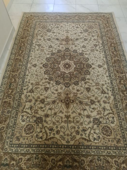 Продам ковёр 2*3