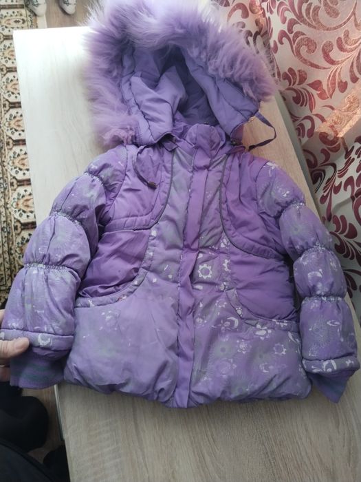 Продам куртку за 1000тг на возраст от года  до 3х лет