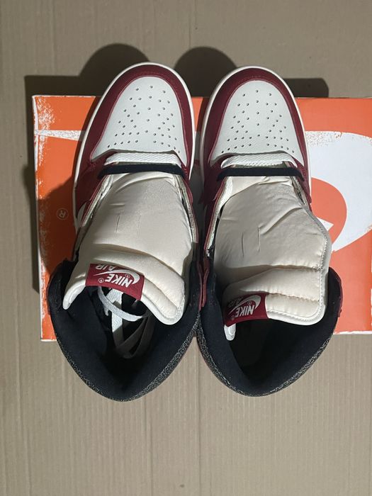 Air Jordan 1 Retro High OG "Lost and Found" - Mărimea 41 - NOI