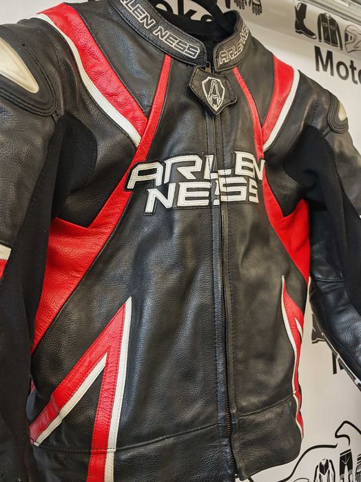 Costum moto piele ARLEN NESS cu cocoasa marime 52