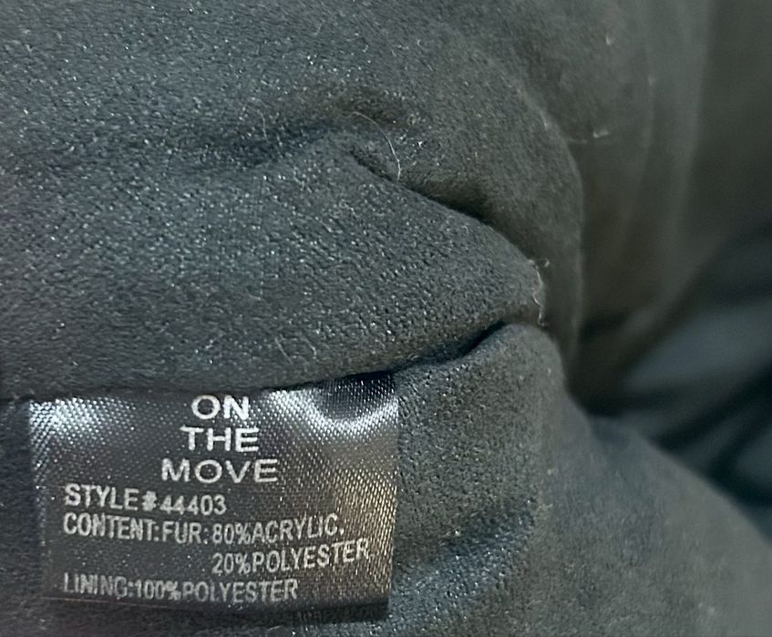 4 in 1 caciula, fular, manusi si buzunar blana artificiala dama