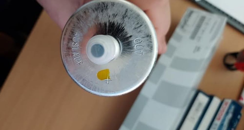 Vând filtru de motorină Original BMW seria 5, nou în cutie.