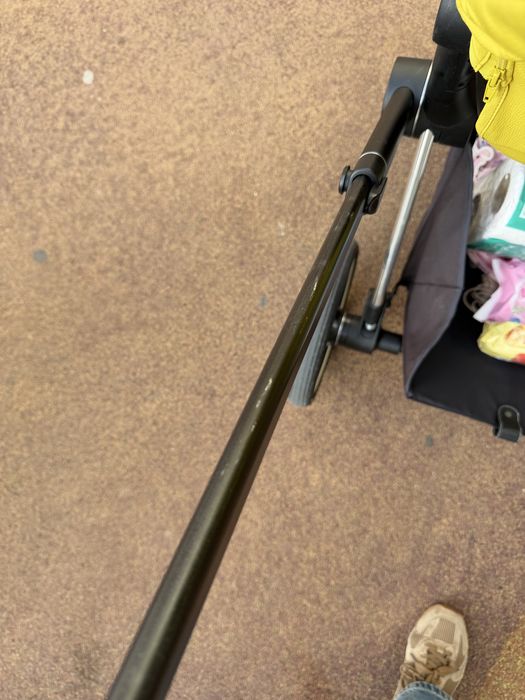 Шикарная cybex priam в редком горчичном цвете