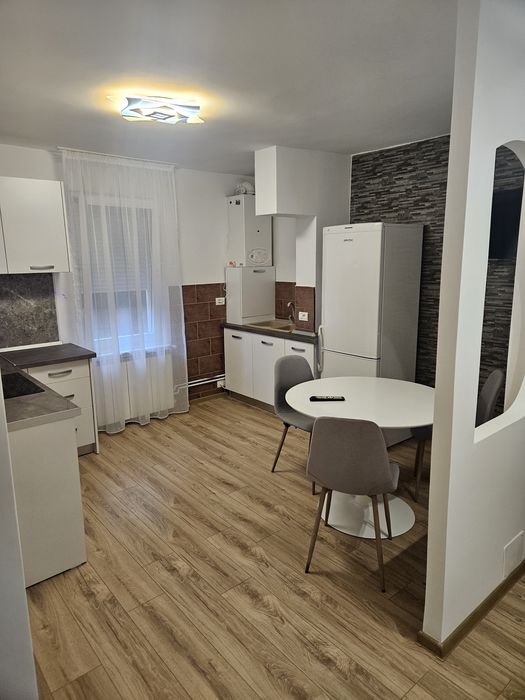 Inchiriez apartament cu o camera