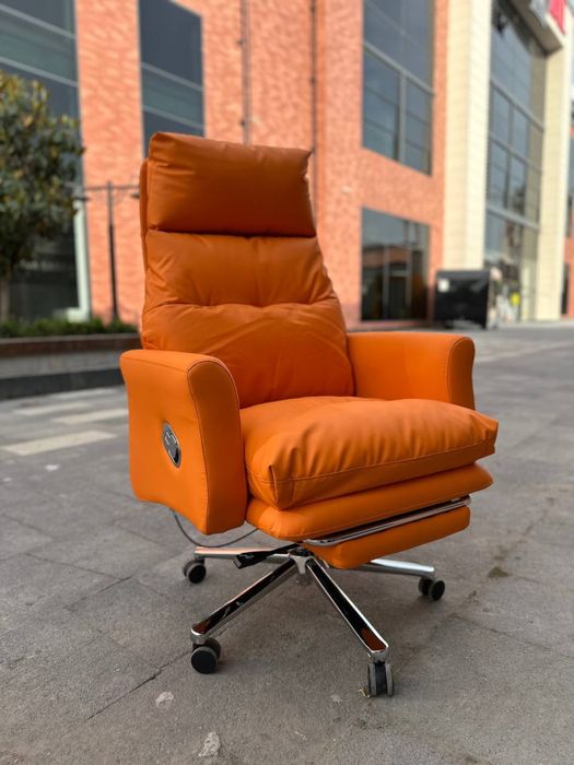 Офисное кресло для руководителя модел Range
