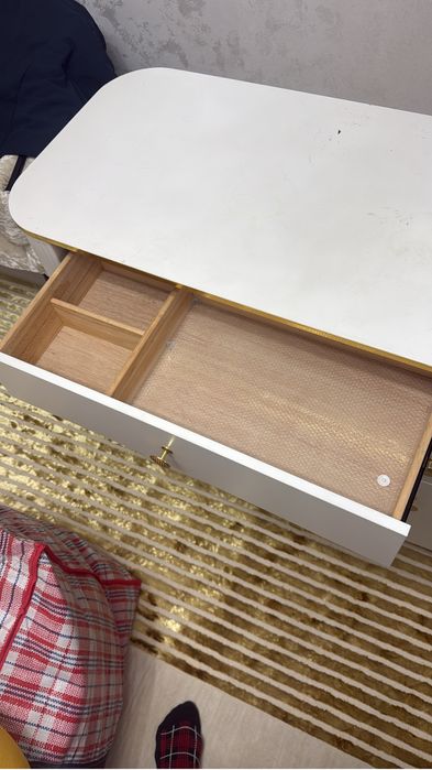 Туалетный столик