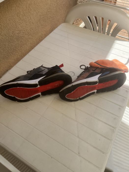 NIKE Air 270 Маратонки