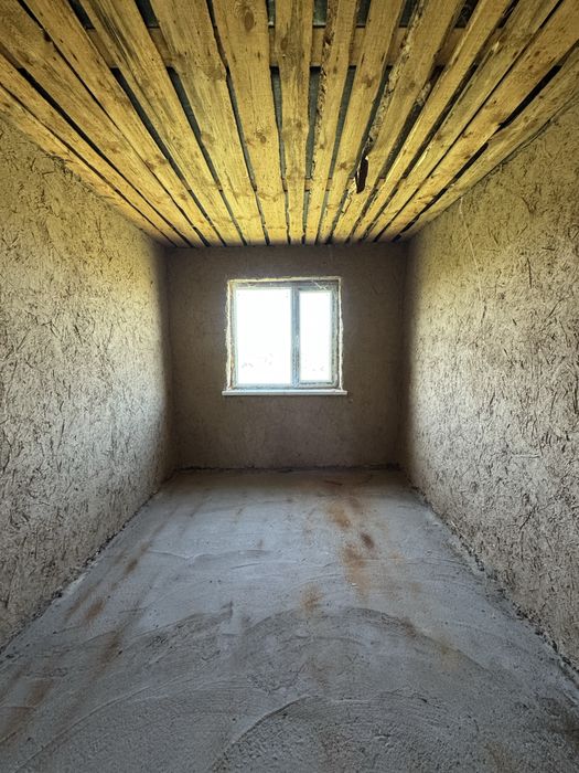 Участок с  черновым домом