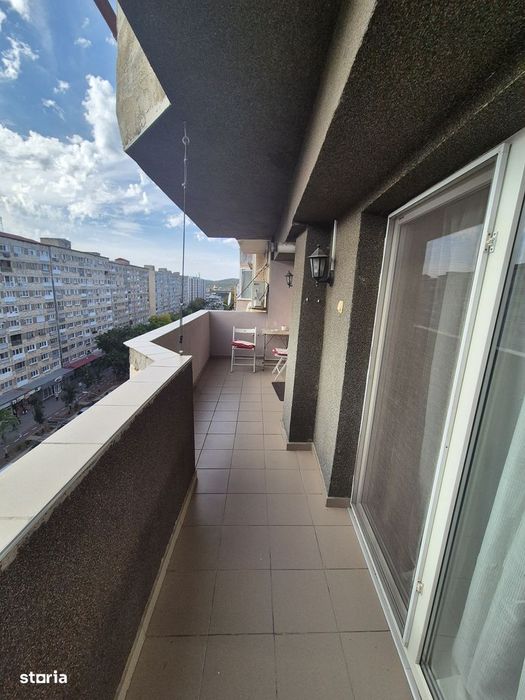 Vand apartament 3 camere Micro 4