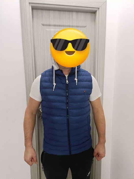 Vesta dsquared2 barbati marimea M cu gluga detasabila