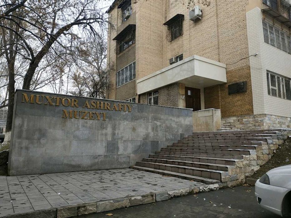 3-х ком квартира Ц1 Дом-музей М.Ашрафий бывш. консерватория AU