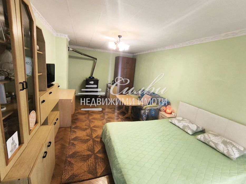 Продава се Двустаен апартамент в Шумен, Тракия - 60 кв.м за 1488 €/кв.м - Снимка #1
