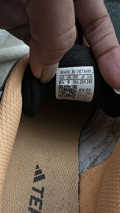 Маратонки Adidas Terrex 39 1/3