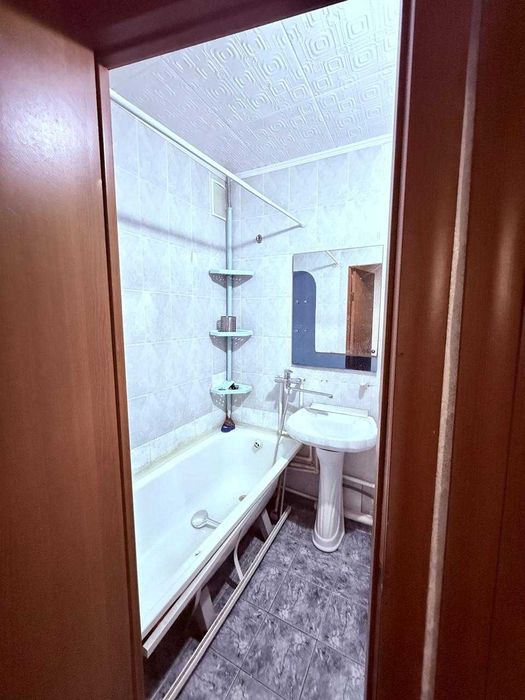 2 комнатная квартира 8 мкр