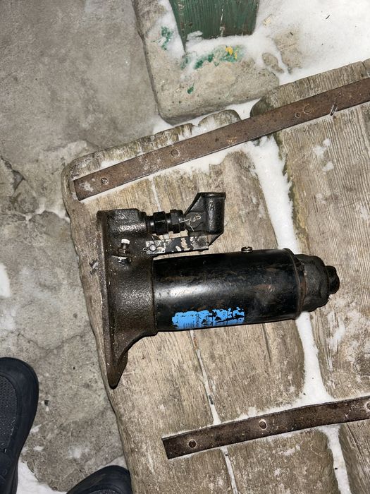 Продам Домкрат для машины