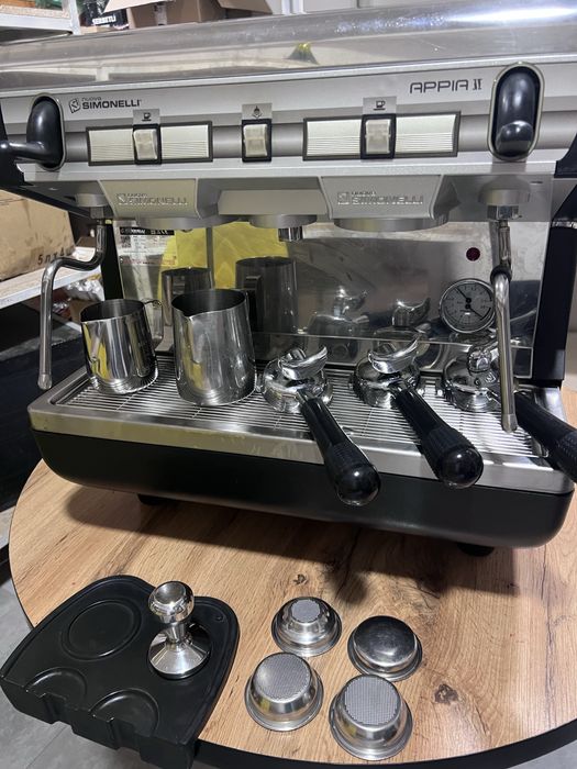 Кофемашинка Simonelli Nuava Appia II б/у