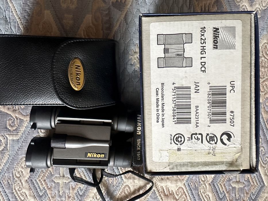 Бинокль Nikon High Grade HG L 10x25 DCF