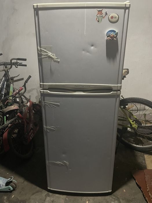 продам холодильник