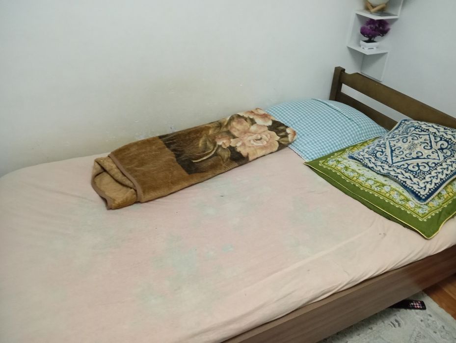 Кровать двуспальная