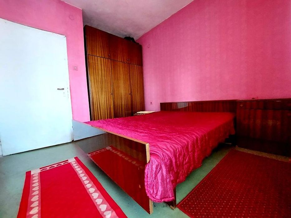 Дава се под наем Двустаен апартамент в Бургас, Славейков - 56 кв.м за 331.5 € - Снимка #2