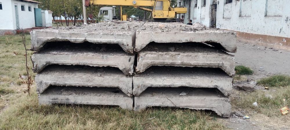 Плита срочно сотилади