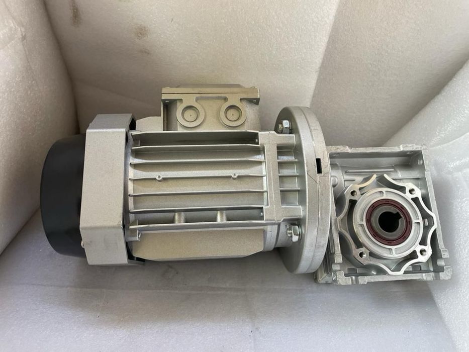 Мотор редуктор червячный NMRV RV