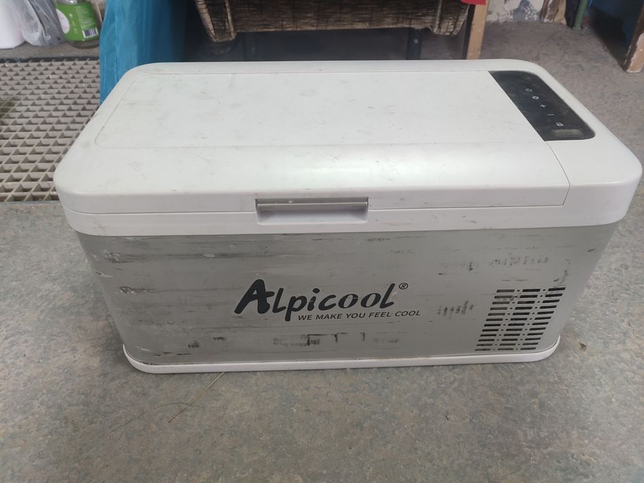 Холодильник автомобильный 18л